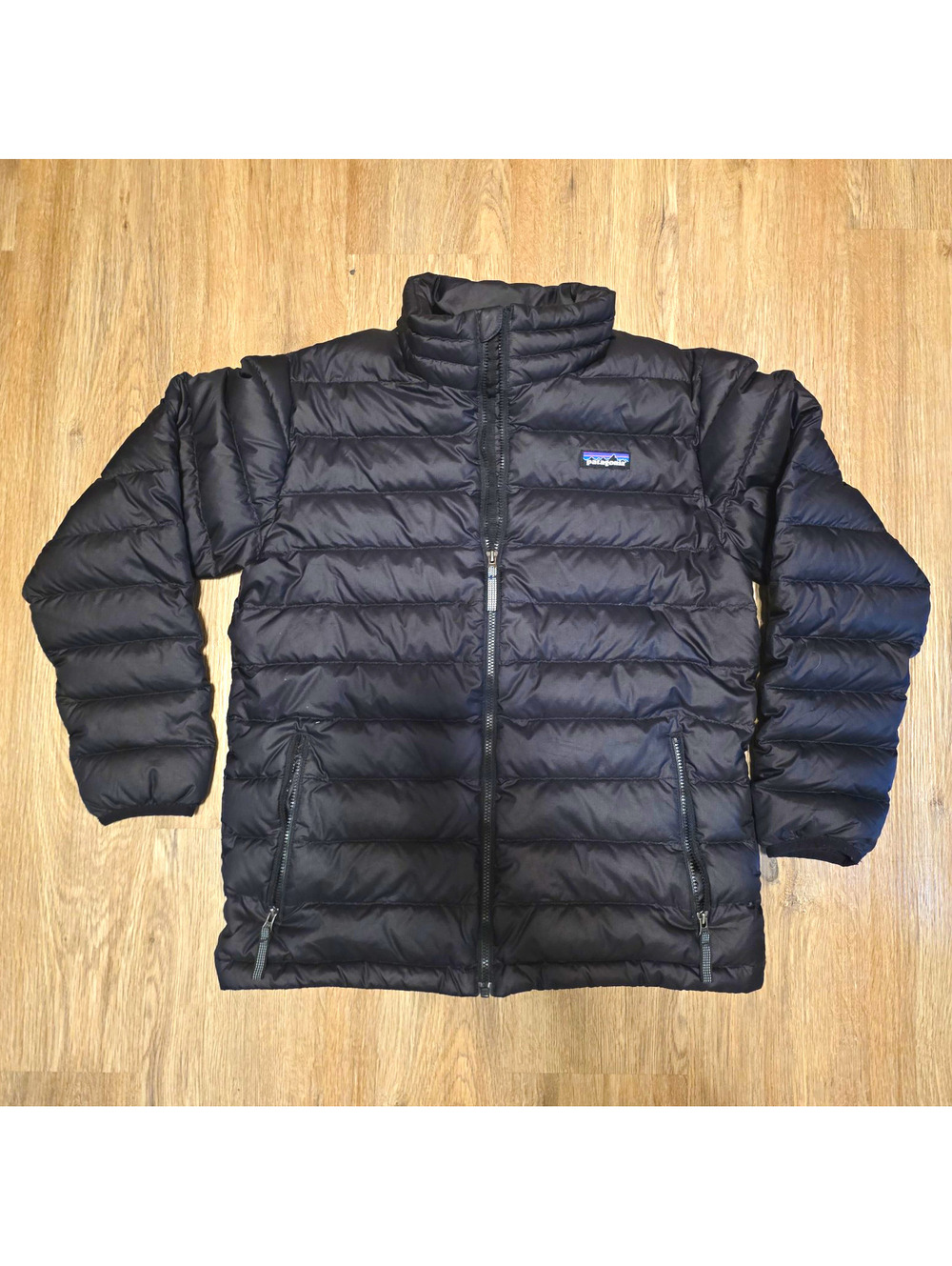 Patagonia Boys Down Sweater Jacket Youth L 12 Black Puffer 68245 FA21